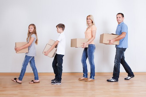 Storage units and moving equipment for Belsizepark removals