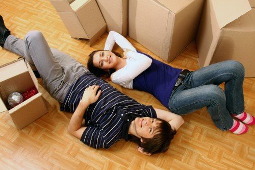 Moving van support for student removals in Belsizepark